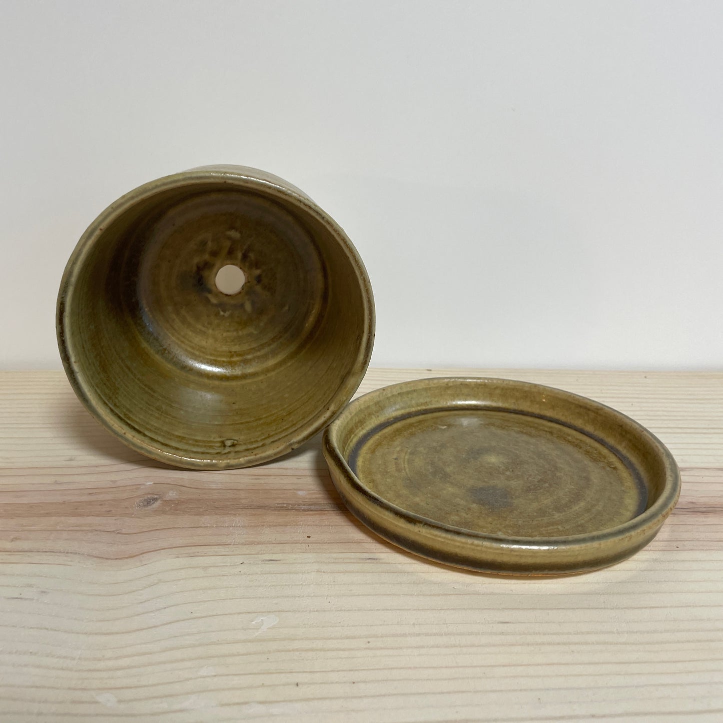 Small Mustard Planter with Saucer